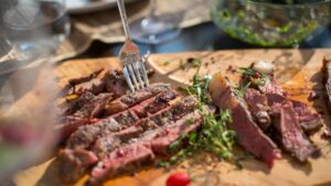 Gegrilltes T Bone Steak BBQ Style